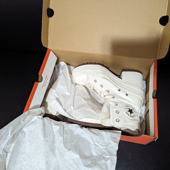 Converse Chuck 70 De Luxe Heel Leather Size 6.5 (fits Size 7) (Size 6 also aval) - Picture 9 of 13
